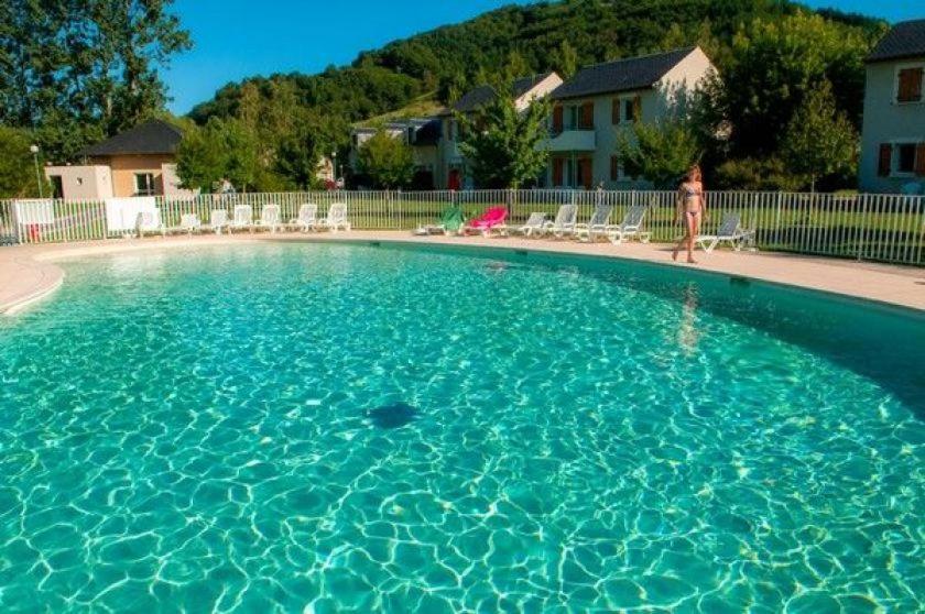 T3 La Savane Saint Geniez D'Olt 2 Piscines Chauffees Dans Une Charmante Residence De Vacances Экстерьер фото